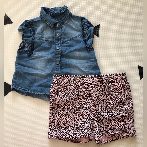 Joe’s Jeans|Baby girl two piece outfit,Leopard pink denim shorts & chambray top• - Picture 2 of 6